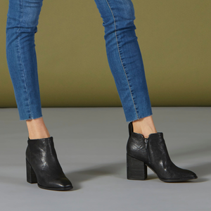 Vionic Boots