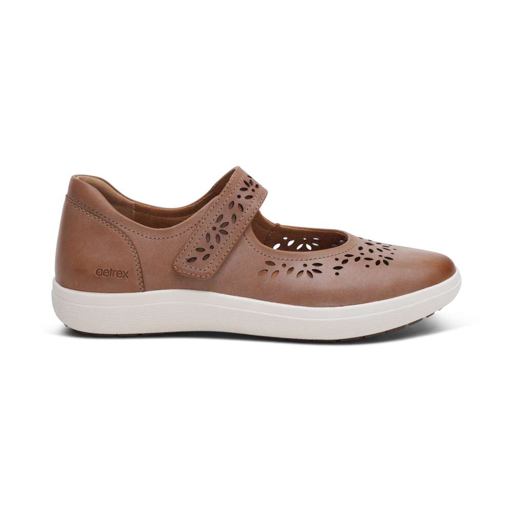 Erica Casual Sneakers - Tan