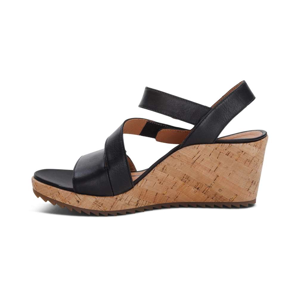 Madelyn Wedge - Black