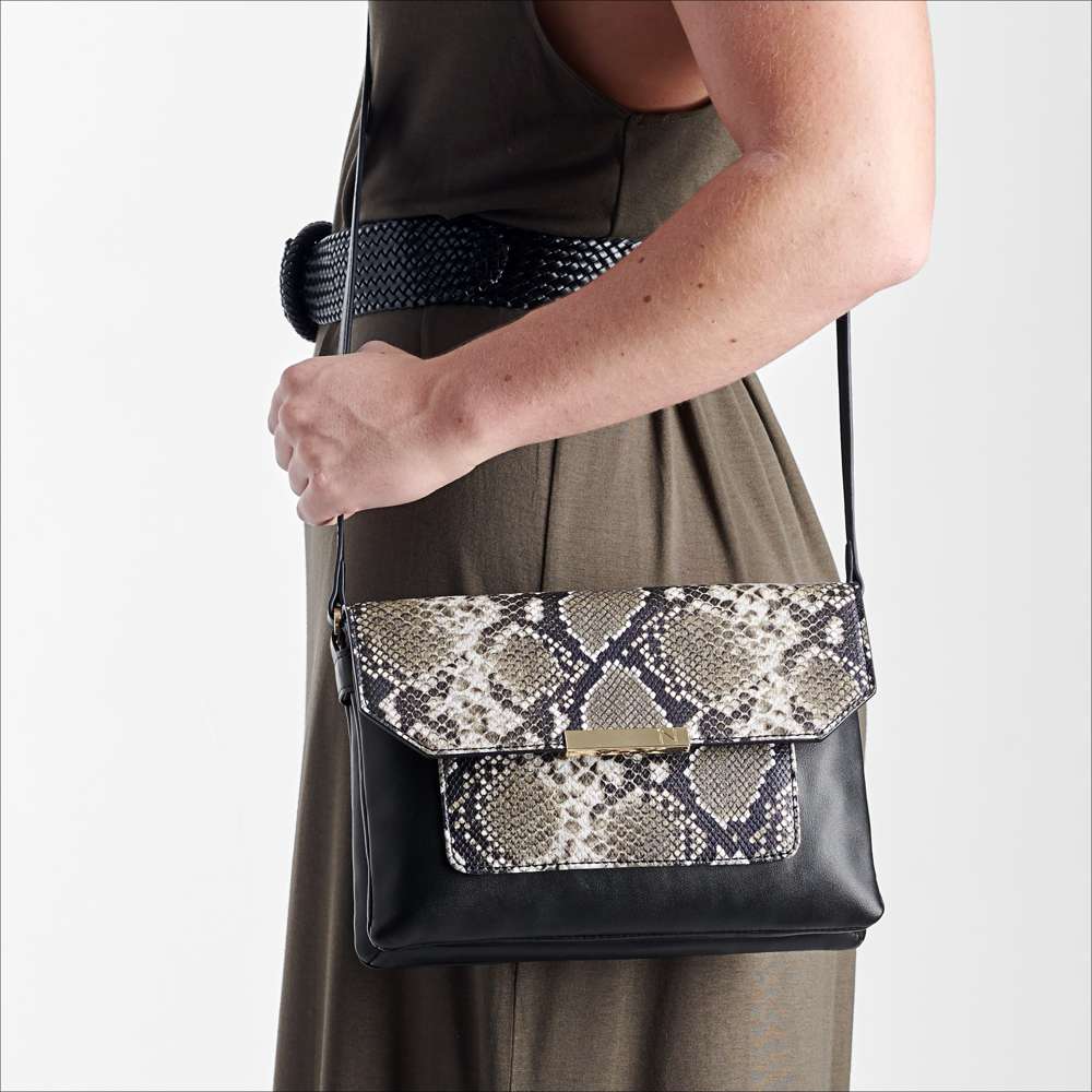 Cinty Shoulder Bag - Black Snake