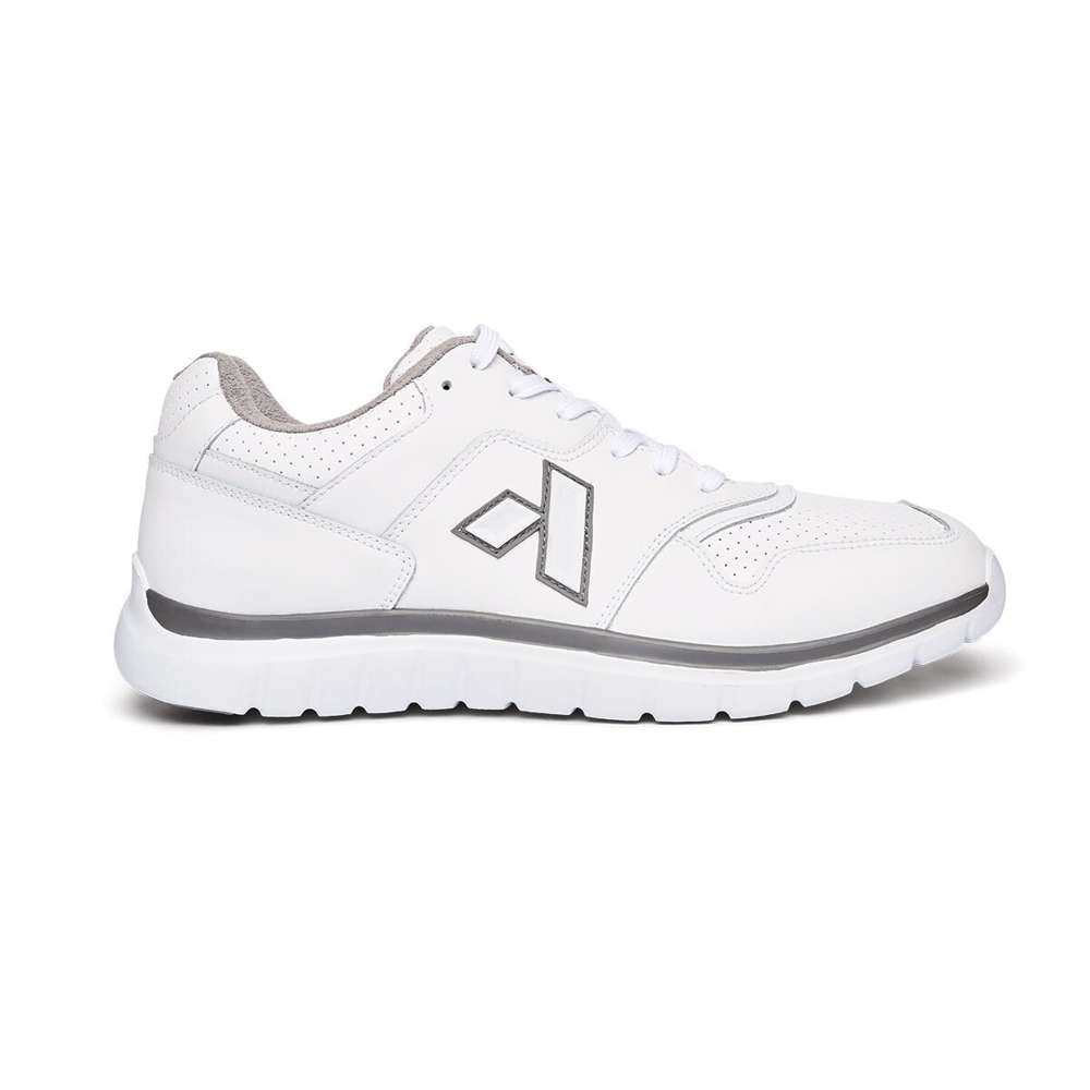 No. 50 Sport Trainer - White