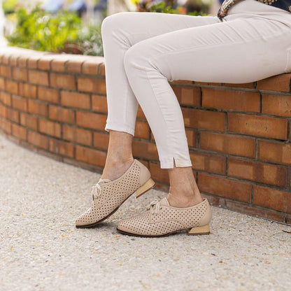 Frances Oxford - Pebble